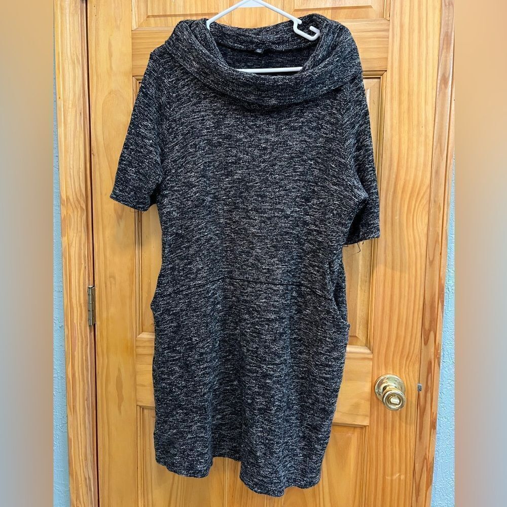Tribal size XL gray pocketed midi length sweater dress